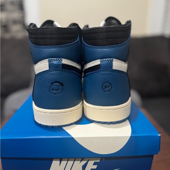 Nike Jordan 1 Retro High OG SP - Picture 8 of 14